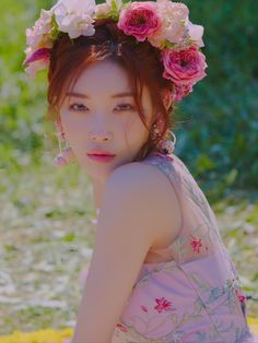 Kpop Wallpaper, K Idols, Flower Crown, A Flower, Korean Singer