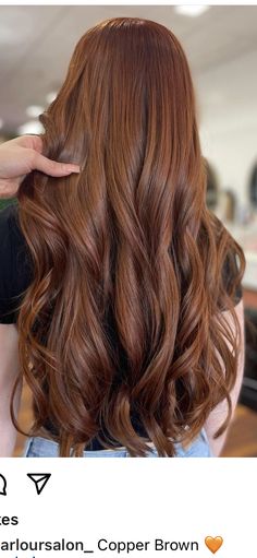 Wavy Copper Hair, Hair Color Ideas Trendy, Unique Hair Color Ideas, Unique Hair Color, Copper Brown Hair, Nice Hairstyle, Purple Hair Color, Brown Hair Looks, Hair Color Caramel