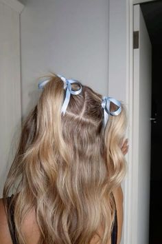 Girly Hairstyles, Concert Hairstyles, Bow Hairstyle, Hair Aesthetic, Ribbon Hairstyle, Peinados Fáciles Para Cabello Corto, Hair Stylies, Work Hairstyles, Half Up Half Down