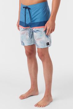 Paddle out with confidence. Hyperfreak boardshorts are designed to extend your session and perform in the most demanding conditions. Hyperfreak 4-Way Stretch improves mobility while O’Neill Hyperdry speeds up drying time. O'Neill Men's performance boardshort 19" Outseam - Just above the knee fit Hyperfreak 4-Way stretch O'Neill Hyperdry DWR Flex-tie drawcord Side zip pocket Anti-rash hyperthread 53% Recycled Polyester, 37% Polyester, 10% Elastane | O'Neill Men's Hyperfreak Heat Block 19" Boardsh Suits Series, Wetsuit Men, Spring Suit, Flannel Pants, Sun Shirt, Boys Top, Shorts With Pockets, Swim Trunks, Board Shorts