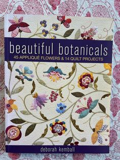 14 Lovely applique projects, good illustrated instructions on how to do the appliqué. Clear pattern sheet for the appliqué pieces is included. Book is in very good condition. Applique Books, Applique Flowers, Small Tapestry, Appliqué Quilts, Quilts Patterns, Garden Quilt, Quilt Projects, Book Quilt, Applique Patterns