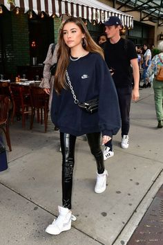 Madison Beer Winter Outfits, Madison Beer Outfits Winter, Madison Style, Bad Karma, Black Leather Pants