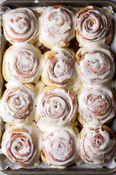 freshly baked cinnamon rolls in a baking pan