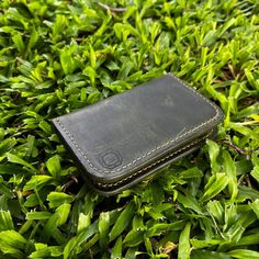 This handmade wallet is crafted from full-grain Italian vegetable-tanned pull-up leather from the Badalassi Carlo tannery in San Miniato, Tuscany. The olive green leather has a rich, earthy tone that gets deeper with age, giving it a vintage charm and distressed look. The leather also has beautiful shifts in colour. Features: - Handcrafted and handstitched for durability and charm - Made from full-grain Italian vegetable-tanned pull-up leather - Six card slots to accommodate 1-2 cards each San Miniato, Italian Vegetables, Handmade Wallet, Handmade Wallets, Veg Tan Leather, Clip Wallet, Money Clip Wallet, Pull Up, Pull Ups