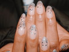 Taylor Swift Nails, Diamond Nail Designs, Glitter Gradient Nails, Snowflake Nail Design, Ombre Manicure, Nagellack Trends, Ombre Nails Glitter, Ombre Nail Designs, Nail Art Ombre