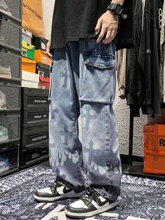 Casual Wide Leg Bottoms For Concert, Casual Distressed Jeans For Concert, Casual Wide Leg Pants For Concert, Punk Denim Pants For Concerts, Punk Style Denim Pants For Concert, Baggy Cotton Jeans For Concert, Trendy Straight Leg Jeans For Concert, Alternative Style Cotton Jeans For Concerts, Edgy Baggy Jeans For Concert