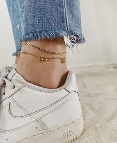 ✨ Keep it cool this summer with our sleek star, moon, heart anklet in gold-filled! Perfect for rocking solo or stacking with your faves. Ready to shine wherever the season takes you! 💛 All anklets come in 10 inches, if you would like it sized smaller add your measurment in the notes section of your order. Keep in mind when requesting a custom size - you do not want your anklet too tight, add half an inch for a looser fit. ∙ C H A I N ∙ D E T A I L S ∙ - 18k Gold Filled Chain- 18k Gold Filled Findings- 10 inches, read above for sizing ∙ G O L D ∙ F I L L E D ∙ Gold-filled components contain 100+ times more real gold than gold-plated components and are both durable and tarnish resistant. It is more affordable and accessible than solid gold but higher quality than gold plated. Gold Anklets With Star Charm For Gift, Gold Anklet With Star Charm As Gift, Trendy Gold Anklets For Festivals, Gold Anklets For Everyday Summer Wear, Trendy Summer Anklets For Everyday Use, Trendy Everyday Anklets For Summer, Trendy Everyday Summer Anklets, Trendy Star Charm Jewelry For Summer, Trendy Summer Jewelry With Star Charm