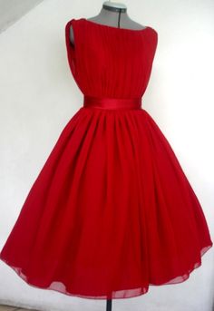 A beautifully elegant Red Chiffon 50s Inspired by elegance50s, $265.00 50s Cocktail Dress, Burgundy Prom, Red Cocktail, Red Chiffon, Burgundy Prom Dress, Red Dresses, Vestidos Vintage, Elegant Red, 50s Dresses