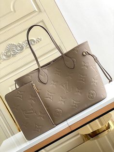 Charm Fashion Lu-Vi Bags - 16816 A+ Excellent Quality copies; Contact us if you've any questions in your mind. Practical Bag, Louis Vuitton Neverfull Mm, Neverfull Mm, Satchel Bags, Louis Vuitton Neverfull, Leather Handle, Louis Vuitton Monogram, Louis Vuitton Bag, Contact Us