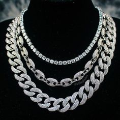 Chains Rapper, Rapper Chains, Iced Out Chains, Iced Out Jewelry, Diamond Grillz, Bling Ideas, Emma Myers, Hip Hop Bling, Rapper Jewelry