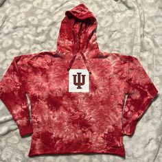 Nwt Indiana University Tie Dye Hoodie Sweatshirt Red Tie Dye With Iu Printed In Front Raw Hem Size Small Measurements Laying Flat Underarm To Underarm 24” Length 23 1/2” Make Me An Offer! Check Out My Other Nwt College Gear! Collegiate Red Hoodie Top, Collegiate Red Hooded Top, Red College Hoodie With Drawstring, Red College Top With Drawstring Hood, Red Drawstring Hood Top For College, Red Cotton Top With Drawstring Hood, University Red Hooded Cotton Top, University Red Cotton Hoodie For Fall, Red Tie Dye