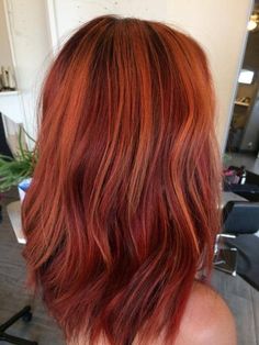 Copper And Red Hair, Red And Ginger Hair, Red And Copper Hair, Red Hair Inspo Color, Pretty Hair Color Ideas, Dimensional Red Hair, Hairstyle With Highlights, Burnt Orange Hair Color, Red Hair Balayage