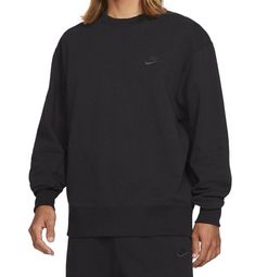 Sz MD - Nike Men's Sportswear Classic Fleece Crew Sweatshirt (Black) DA0021-010 Crewneck  Embroidered Swoosh Color : Black/Black Material : Body: 100% Cotton, Rib : 94% Cotton 6% Spandex Men's Sportswear, Mens Sportswear, Crew Sweatshirts, Nike Men, Active Wear, Mens Accessories, Sweatshirts Hoodie, Spandex, Mens Outfits