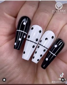 Domino Nail Art, Casino Nails, Ballerina Acrylic Nails, Black And White Nail, Black And White Nails, Stilleto Nails Designs, Black And White Nail Art, Bright Nail Designs, Sassy Nails