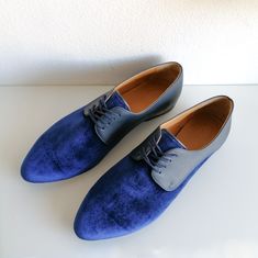 ❣ PRODUCT DESCRIPTION Woman pointed flat oxford shoes made from blue velvet texture and cow leather, combine luxuty and elegance in one The lining is made of super-strong leather and a lightweight anti-slippery sole. This oxford shoe will fit all seasons and can be used as a casual or fancy accessory. A beautiful woman shoes with sophisticated touch in blue velvet. ❤️Great choice for Christmas gift ❤️ True size, a little bit narrow but if you are between 2 sizes please choose the bigger one Find Blue Dress Shoes For Work, Blue Leather Shoes With Flat Heel For Business, Blue Leather Flat Heel Shoes For Business, Blue Leather Flat Heel Business Shoes, Blue Pointed Toe Oxfords For Formal Occasions, Blue Business Oxfords, Elegant Blue Oxfords For Derby, Blue Pointed Toe Dress Shoes For Derby, Blue Wingtip Leather Shoes For Work