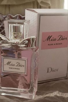 Perfume Dior, Dior Girl, Dior Perfume, Miss Dior, Old Money Aesthetic, Pink Princess, Meghan Markle