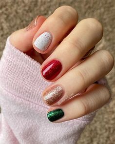 Christmas Skittle Nails, Septiembre Nails, Holiday Nails Easy, Magic Fingers, Green Nail, Thanksgiving Nails