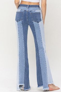 HIGH RISE RELAXED FLARE WITH UNEVEN RAW HEM- COMFORT STRETCH DENIM, HIGH RISE, RELAXED FLARE LEG, UNEVEN HEMLINE F. RISE: 10" / INSEAM: 34'' / LEG OPENING: 21''CONTRAST1: 90.5% COTTON 7.5% POLYESTER 2% SPANDEX, CONTRAST2: 98% COTTON 2% SPANDEXMODEL IS 5' 9'' WEARING SIZE 26#FLYINGMONKEYJEANS #VERVETDENIM ONLY.THE.BEST Will be Shipped Fabric Contents: 98% Cotton, 2% Spandex Size Measurement (inch): Dimensions (inch): Denim Flare Jeans, Flying Monkey, Raw Hem Jeans, Denim Flares, Lookbook Outfits, Sheer Fabrics, Print Pattern, Edgy Fashion, High Jeans