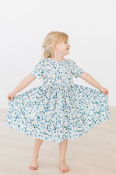 Dress For School, Oopsie Daisy, Toddler Flower Girls, Girls Dress Outfits, Toddler Flower Girl Dresses, Infant Flower Girl Dress, Tea Party Dress, Baby Christmas Outfit