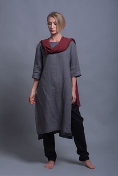 "🌿 ITEM DESCRIPTION Very comfy and loose fitting linen tunic dress MIRA with open back and long sleeves in Casual style. 🌿 DETAILS: - Long 3/4 sleeves - Boat neckline - Open back top - Simple and minimalist style - Can be made in any length Fabric: 100% pure linen in middle weight - washed and softened. Color: Pick a color from the color chart (please see the pics) ll Shantimama linen items come in a beautiful wrap, which makes them not only a lovely purchase but also a cool gift. 🌿 SIZING Pe Lagenlook Linen Dress With Asymmetrical Hem, Fall Lagenlook Linen Tunic, Shirt With Long Sleeve, Natural Linen Pants, Fashion Design Classes, Linen Harem Pants, Linen Tunic Dress, Pick A Color, Linen Cardigan