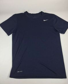 Nike Blank Dri Fit Men's Navy Blue T-Shirt Size Medium. Navy Blue T Shirt, Nike Vintage, Gym Tops, Dream Style, Back To School Shopping, Fit Men, School Shopping, Blue T Shirt, Nike Tees