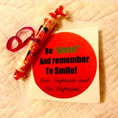 a red and white sticker with the words be smart and remember to smile on it