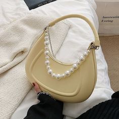 Brand Name: Lkblock?Handbags Type: Shoulder BagsTypes of bags: Shoulder BagsMain Material: PULining Material: PolyesterShape: SquarePlace Of Origin: HE BEI ?ProvinceOrigin: CN(Origin)Hardness: SoftPattern Type: SolidInterior: Cell Phone PocketDecoration: BeadingDecoration: ChainsExterior: NONEOccasion: VersatileClosure Type: HaspGender: WOMENStyle: FashionModel Number: LEFTSIDENumber of Handles/Straps: Single? Basic Sandals, Armpit Bag, Back To College, Womens Designer Handbags, Retro Women, Designer Handbag, Designer Shoulder Bags, Halloween Women, Pump Sandals