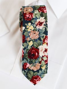 Floral Print Tie For Groom, Floral Print Ties For Groom, Floral Print Ties For The Groom, Floral Print Standard Tie For Groom, Groomsmen Looks, Prom Birthday, Blue Suit Wedding, Groomsmen Ties, Groom Ties