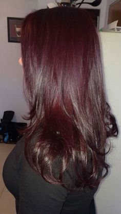 Slight Curl Hair, Cherry Cola Peekaboo Hair, Dark Red Hair Inspiration, Red Hair Caramel Highlights, Red Cherry Hair Color, Dark Red Cherry Hair, Cherry Red Hair Short, Long Dark Red Hair, Dark Cherry Red Hair With Highlights