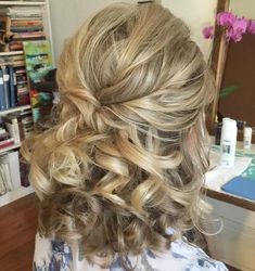 Best Mother of the Bride Hairstyles (Wearing a Hat or Fascinator) Mother Of The Groom Hairstyles, Up Hairdos, Wedding Hairstyles For Medium Hair, Wedding Hairstyles Medium Length, Mother Of The Bride Hair, Best Wedding Hairstyles, Medium Long Hair, Wedding Hairstyles Half Up Half Down, Half Updo