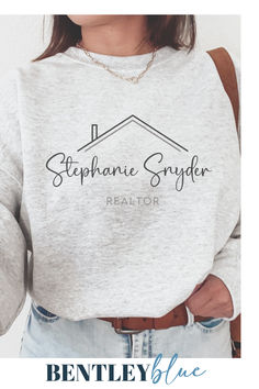 Looking for a gift to give your realtor friend, or are you a realtor who wants a cute modern custom realtor outfit to wear to showings and client meetings? This personalized realtor sweatshirt makes a great gift for her, gift for bussiness friend, real estate gift, realtor gift! Realtor Sweatshirt, Realtor Outfits, Gifts For Realtors, Realtor Shirts, Real Estate Agent Outfits, Real Estate Marketing Gifts, Real Estate Buyers Guide, Marketing Gifts, Realtor Signs