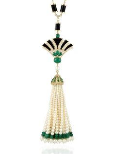 Ceremonial Elegant Jewelry With Detachable Pendant, Ceremonial Jewelry With Detachable Pendant, Elegant Evening Jewelry With Tassels, Elegant Yellow Gold Jewelry With Tassels, Elegant Emerald Pendant Necklace, Luxury Evening Jewelry With Tassels, Elegant Green Tassel Jewelry, Elegant Green Jewelry With Tassels, Elegant Evening Jewelry With Latkans