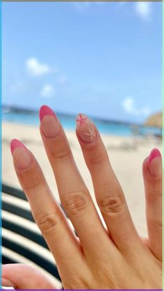 Short Gel Vacation Nails, Almond Nails Designs Beach, Gel Nails Holiday Summer, Nails For Cyprus, Summer Beach Nail Designs Simple, Coastal Nails Almond, Nails For Hawaii Vacation Acrylic, Short Acrylic Nails Holiday, Summer Beach Nail Designs Hawaii