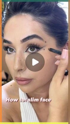 Makeup For Flat Face, Slim Your Face, Small Forehead, Girl Hacks, Face Contour, Makeup Tip, Slimmer Face, How To Apply Blush