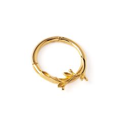 14k Gold Twig Septum Clicker Ring, hinged segment dainty septum ring 16g for helix, tragus, daith, rook piercing ring, cartilage jewelry - Etsy Brasil Dainty Septum Ring, Dainty Septum, Gold Septum, Gold Twigs, Septum Piercing Jewelry, Tragus Daith, Daith Jewelry, Fake Gauge Earrings, Cartilage Jewelry