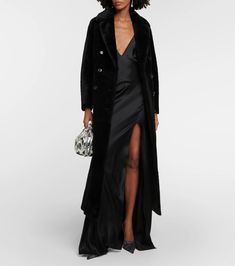 Двубортное шерстяное пальто черного цвета - Blancha | Митереза Evening Long Coat With Button Closure, Luxury Double-breasted Outerwear For Party, Chic Evening Fur Coat For Winter, Chic Formal Fur Coat With Faux Fur Lining, Luxury Long Coat For Evening, Evening Long Coat With Buttons, Luxury Long Coat For Evening Wear, Chic Evening Outerwear With Double Button Closure, Sleek Evening Outerwear With Button Closure