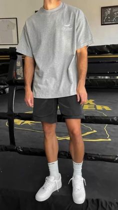 Boyfriend Outfit, Mens Shorts Outfits, Gym Outfit Men, Mode Zara, Outfits For Men