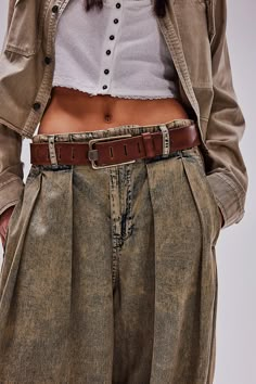 We The Free Ridley Pull-On Jeans | Free People Barrel Jeans, Slouchy Jeans, All Jeans, Pull On Jeans, Boho Chic Outfits, Denim Details, Couple Outfits, Wide Legs, Denim Outfit