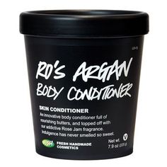 Slathering on this juicy, fruity rose-scented body conditioner has become a beauty ritual we can't do without. Packed with cocoa, shea and cupuacu butters along with brazil nut, almond and argan oils, this luxurious conditioner deeply moisturizes skin without a greasy feel. After washing up, massage it all over your body, then rinse and pat dry for supremely soft, vanilla and rose-scented skin. Fresh Cosmetics, Shower Lotion, Fresh Rose Petals, Sugar Scrub Diy, Diy Scrub, Hair Cleanse