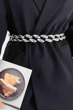 A Statement Accessory with Modern Edge Turn up the style with the Bold Acrylic Curb Chain Belt, a daring accessory that instantly elevates any look. Featuring chunky acrylic links in sleek gold or silver options, this bold belt brings a fresh, modern vibe to your wardrobe. Perfect for layering over dresses, blazers, or high-waisted pants, it’s designed to make a statement while keeping your outfit effortlessly chic. With an adjustable length of 25.6 inches plus a 13.8-inch extension, this belt o Fedora Hat Winter, Trendy Belts, Blue Zones, Beaded Tassel Earrings, Rice Bead, Upgrade Your Look, Chain Belt, How To Make Light, Beaded Tassels