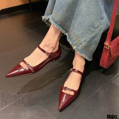 Luxury Maroon Suede Shoes with Low Heel and Pointed Toe Pointed Flats Shoes, Elegant Pumps, Flats Shoes Comfortable, Rough Heels, Pointed Flats, Shoe Sole, Slip On Pumps, Pointed Toe Shoes, Suede Loafers