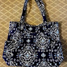 Ver Bradley Large Glenn’s Bag. Pattern Is Steel Blue Medallion. New With Tags. Elegant Blue Shoulder Bag With Cell Phone Pocket, Blue Tote Shoulder Bag With Cell Phone Pocket, Chic Blue Bags With Pockets, Blue Tote Bag With Cell Phone Pocket, Chic Blue Shoulder Bag With Cell Phone Pocket, Blue Bags With Pockets For Errands, Black Quilted Bag, Vera Bradley Disney, Vera Bradley Tote Bags