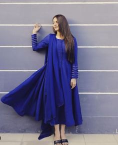 Royal Blue Dress Designs, Indian Wedding Guest Look, Minal Khan Dresses, Pakistani Cotton Suits Summer, Chiffon Frock, Pakistani Cotton Suits, Dresses Pics, Saboor Aly, Ishq Hai