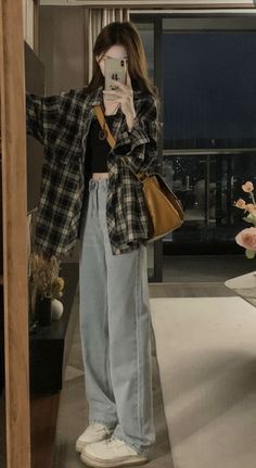 Simple Style Outfits, Korean Outfit Street Styles, Outfit Korean, Korean Casual Outfits, K Fashion, Everyday Fashion Outfits, Casual Day Outfits, Tomboy Outfits