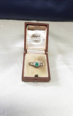 Superb 1995 Vintage Gold,Natural Diamond and Natural Chrysoprase Ring. Fabulous looking ring with the faceted Apple Green Natural Chrysoprase gemstone to the centre and 3 faceted natural Diamonds to each shoulder all set in 9ct Gold. The ring is used and in perfect condition.  Ring is fully hallmarked, made in London 1995. Also has a 375 stamp to the inner band for fine Gold.  The Chrysoprase gemstone measures 6mm x 4mm at widest points.  All gemstones have been tested and are genuine.  Ring siz Vintage Emerald Ring For Promise, Vintage Green Opal Round Ring, Vintage Green Opal Ring For Anniversary, Vintage Opal Birthstone Ring Gift, Vintage Green Oval Opal Ring, Vintage Green Opal Ring, Vintage Jade Jewelry For Anniversary, Antique Green Emerald Ring Collectible, Vintage Chrysoprase Ring Jewelry