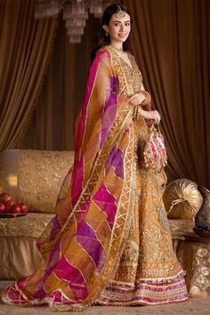 Pakistani Wedding Mehndi Dress in Lehenga Kameez Style Pakistani Wedding Mehndi, Lehenga Kameez, Pakistani Kameez, Kameez Style, Pakistani Mehndi Dress, Couture 2024, Pakistani Lehenga, Wedding Dresses Pakistani, Pakistani Mehndi