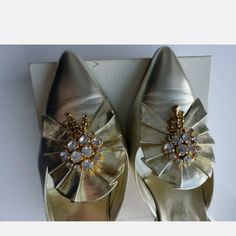 Vintage Versani Nib Sz 9 Vintage Italian, Vintage Shoes, Shoes Women Heels, Shoes Heels, Pumps, Women Shoes, Heels, Women Shopping, Gold