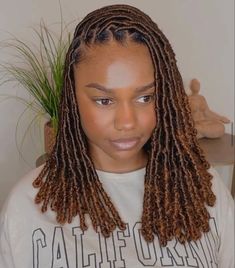 Hair Rasta Braids, Twist And Lock Natural Hair, Style Faux Locs, Latest Braided Hairstyles, Dread Lock, Hair Braid Patterns, Short Box Braids Hairstyles, Goddess Braids Hairstyles, Faux Locs Hairstyles