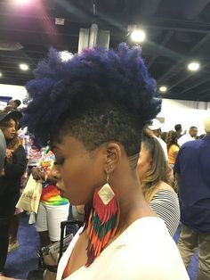 Natural Hair Shaved Sides And Back, Hair Cuts Black Women, Tapered Afro, Hairstyle Black, Mohawks