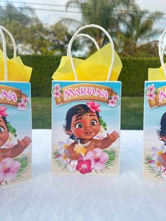 "Moana Birthday Party Treat Bags  Set of 5! Dimensions 4.25\" x 5.75\" **Matching Centerpieces also available**" Moana Chip Bags, Moana Favor Bags, Moana Table Set Up, Moana Pool Birthday Party, Moana 2nd Birthday Party Ideas, Moana Themed Food, Moana Birthday Party Ideas Decoration, Moana First Birthday Party, Moana Party Bags